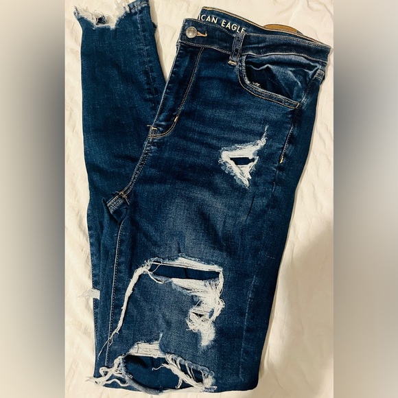 American Eagle Super Hi-Rise Distressed Jeggings Sz 10 Reg - Picture 1 of 4